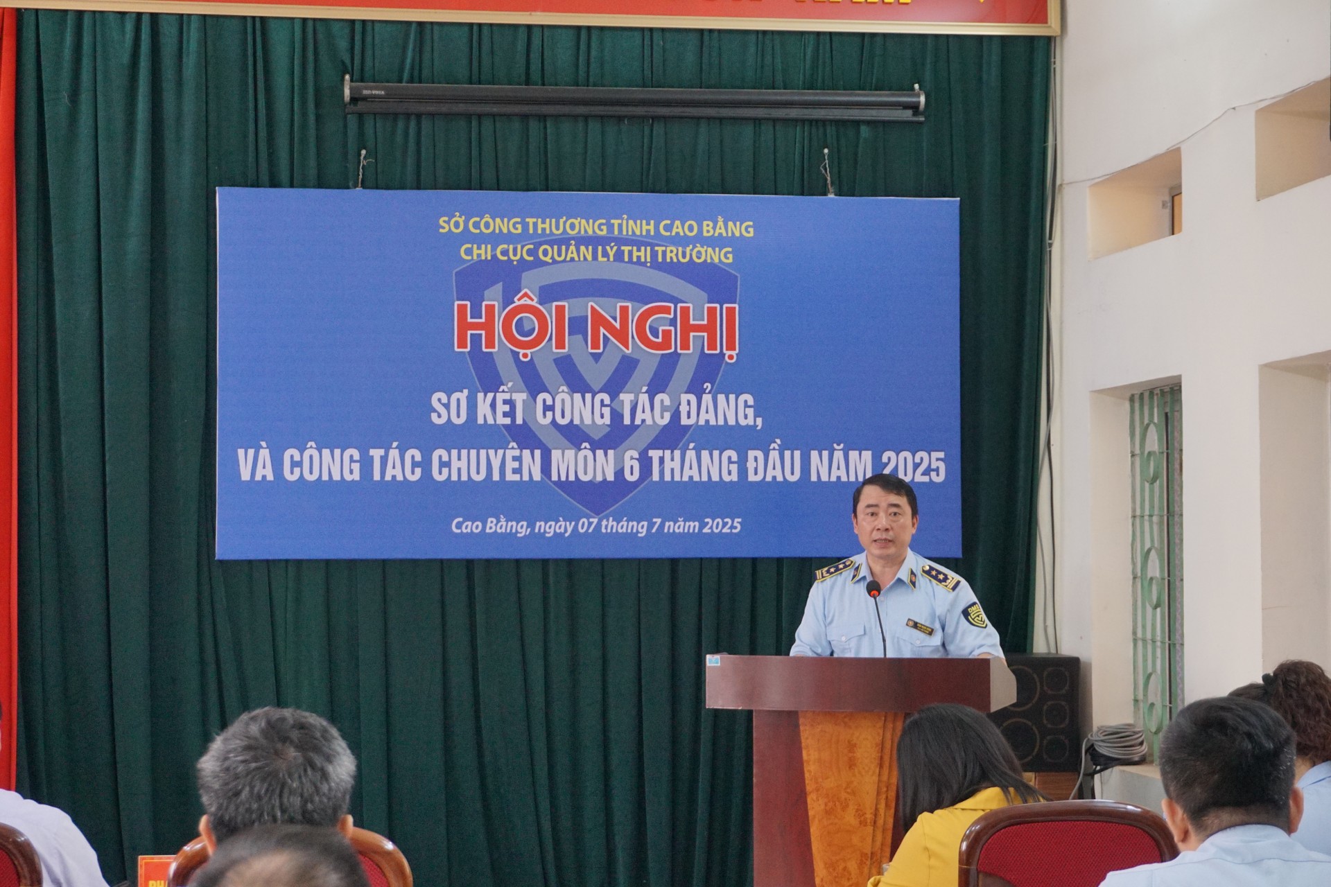 Chi cục QLTT Cao Bằng tổ chức Hội nghị sơ kết công tác đảng, công tác chuyên môn 6 tháng đầu năm 2025
