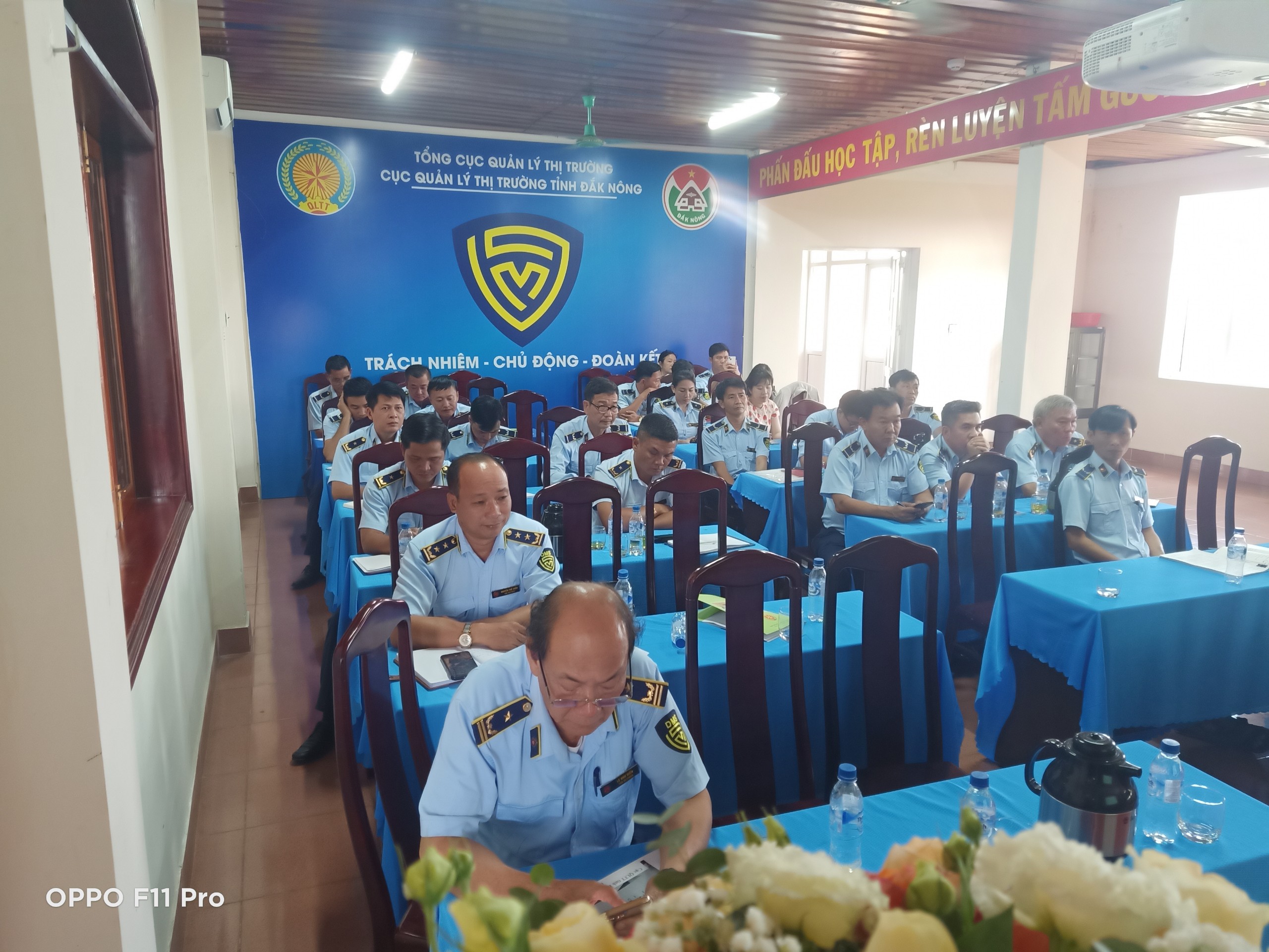 Cục Quản lý thị trường tỉnh Đắk Nông tổ chức tập huấn, trao đổi nghiệp vụ cho công chức thực thi công vụ